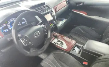 Toyota Camry 2013 года за 7 990 000 тг. в Астана фото 5