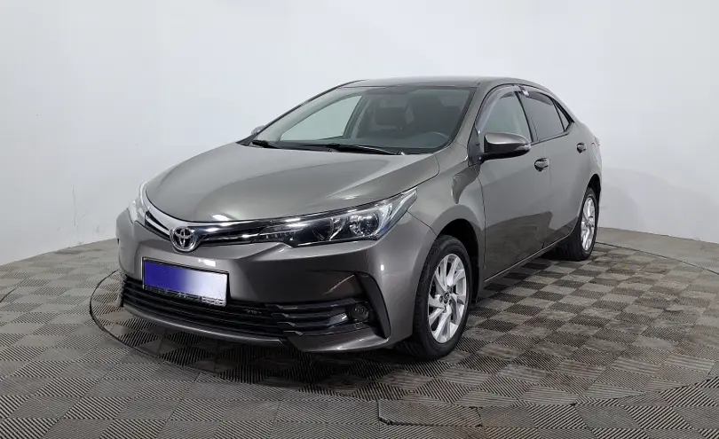 Toyota Corolla 2018 года за 8 590 000 тг. в Астана