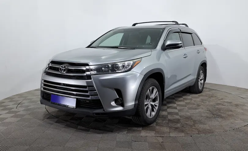 Toyota Highlander 2015 года за 13 200 000 тг. в Астана