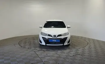 Toyota Yaris 2018 года за 5 400 000 тг. в Алматы фото 2