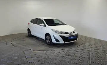 Toyota Yaris 2018 года за 5 790 000 тг. в Алматы фото 3
