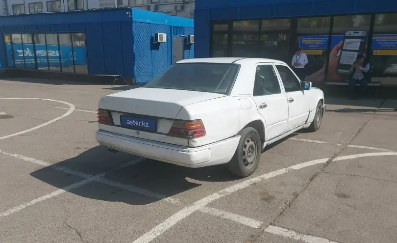 Mercedes-Benz E-Класс 1991 года за 450 000 тг. в Алматы фото 3