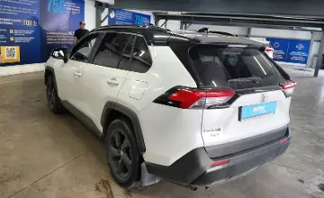 Toyota RAV4 2021 года за 14 990 000 тг. в Астана фото 4