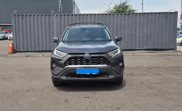 Toyota RAV4 2021 года за 13 400 000 тг. в Алматы фото 2