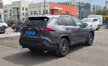 Toyota RAV4 2021 года за 13 400 000 тг. в Алматы
