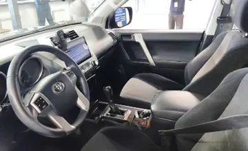 Toyota Land Cruiser Prado 2017 года за 19 290 000 тг. в Астана фото 5