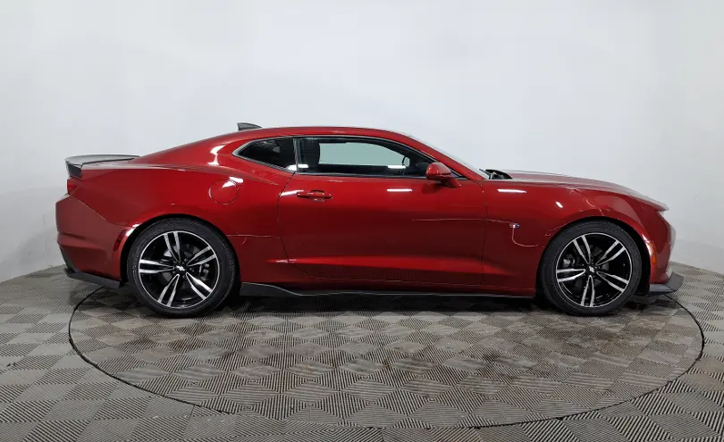 Chevrolet Camaro 2019 года за 13 850 000 тг. в Астана фото 4