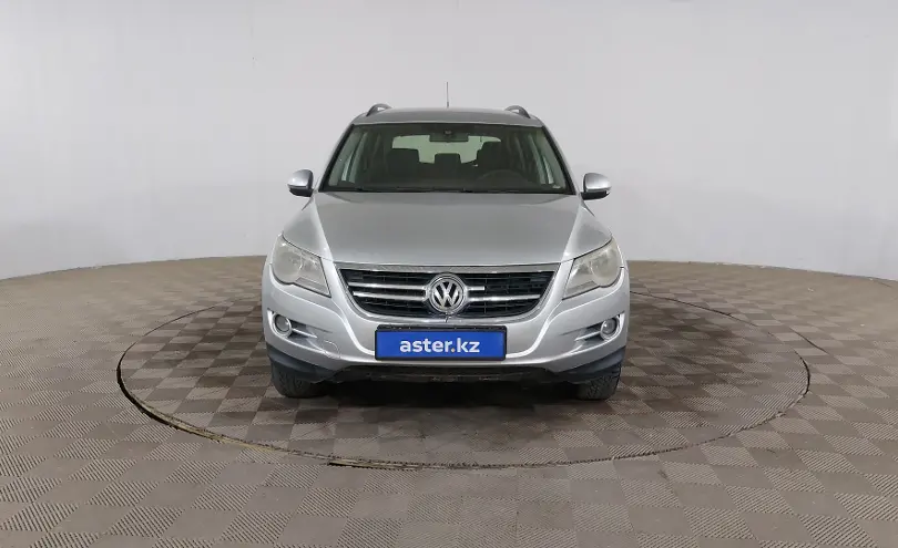 Volkswagen Tiguan 2010 года за 3 550 000 тг. в Шымкент фото 2