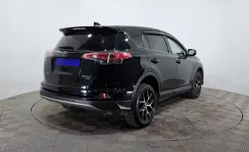 Toyota RAV4 2017 года за 11 990 000 тг. в Астана