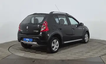 Renault Sandero 2013 года за 2 990 000 тг. в Астана