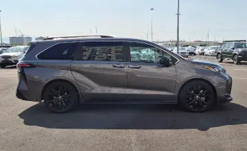 Toyota Sienna 2022 года за 18 950 000 тг. в Алматы фото 4
