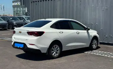 Chevrolet Onix 2024 года за 6 390 000 тг. в Алматы