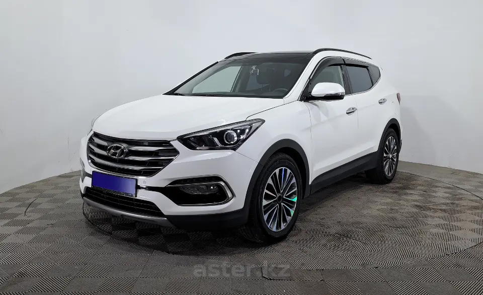 Hyundai Santa Fe 2017 года за 8 150 000 тг. в Астана