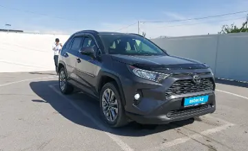 Toyota RAV4 2019 года за 11 790 000 тг. в Алматы фото 2