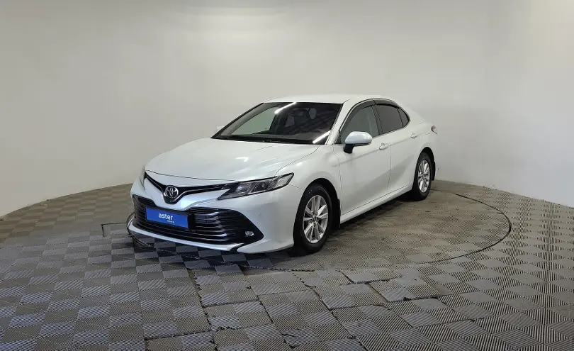 Toyota Camry 2021 года за 11 090 000 тг. в Алматы
