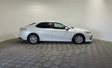 Toyota Camry 2021 года за 11 490 000 тг. в Алматы фото 4