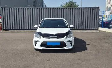 Kia Rio 2018 года за 6 290 000 тг. в Алматы фото 2