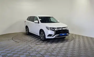 Mitsubishi Outlander 2022 года за 10 550 000 тг. в Алматы фото 3