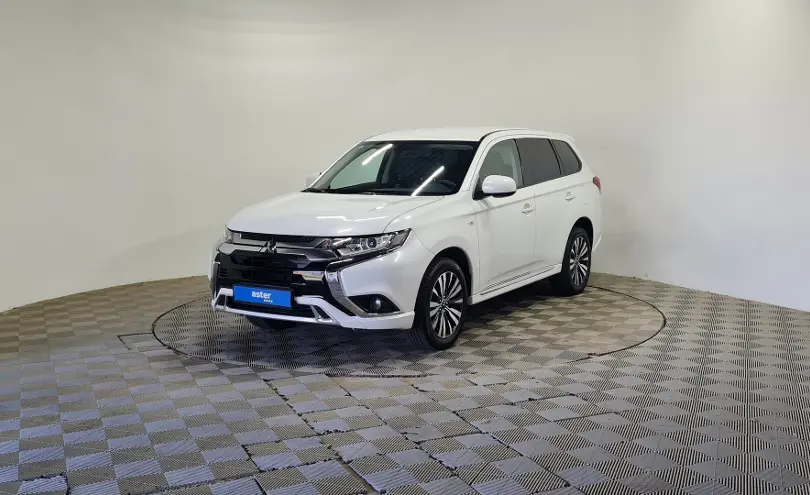 Mitsubishi Outlander 2022 года за 10 550 000 тг. в Алматы