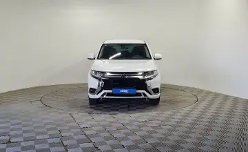 Mitsubishi Outlander 2022 года за 10 550 000 тг. в Алматы фото 2