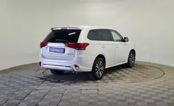 Mitsubishi Outlander 2022 года за 10 550 000 тг. в Алматы