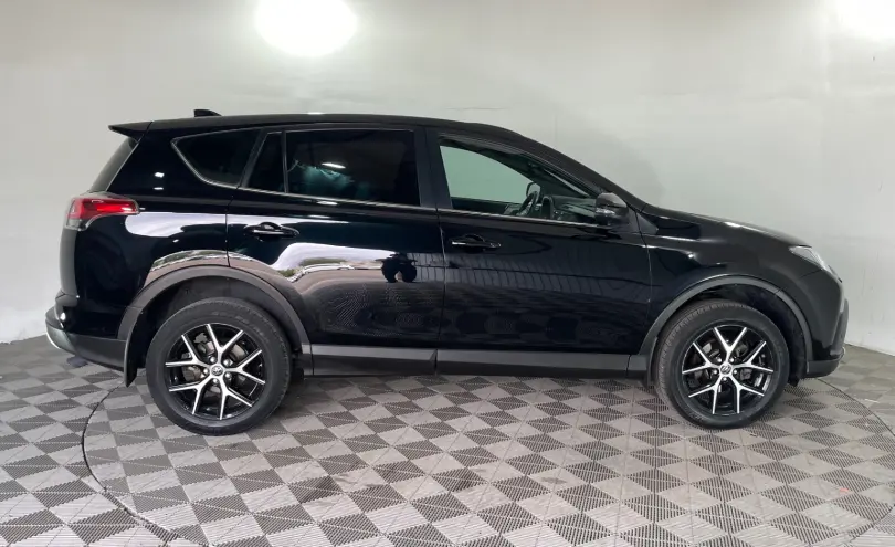 Toyota RAV4 2018 года за 11 850 000 тг. в Павлодар фото 4