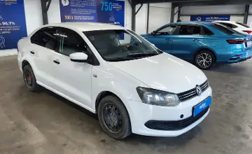 Volkswagen Polo 2013 года за 2 890 000 тг. в Астана фото 2