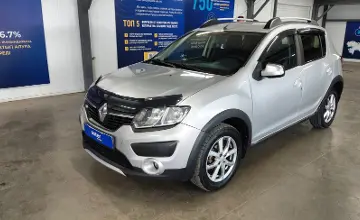 Renault Sandero 2015 года за 3 590 000 тг. в Астана фото 1