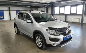 Renault Sandero 2015 года за 3 590 000 тг. в Астана фото 2