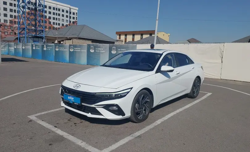 Hyundai Elantra 2024 года за 8 290 000 тг. в Шымкент