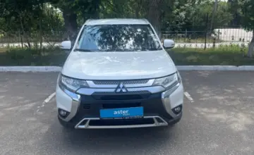 Mitsubishi Outlander 2020 года за 11 000 000 тг. в Актобе фото 2