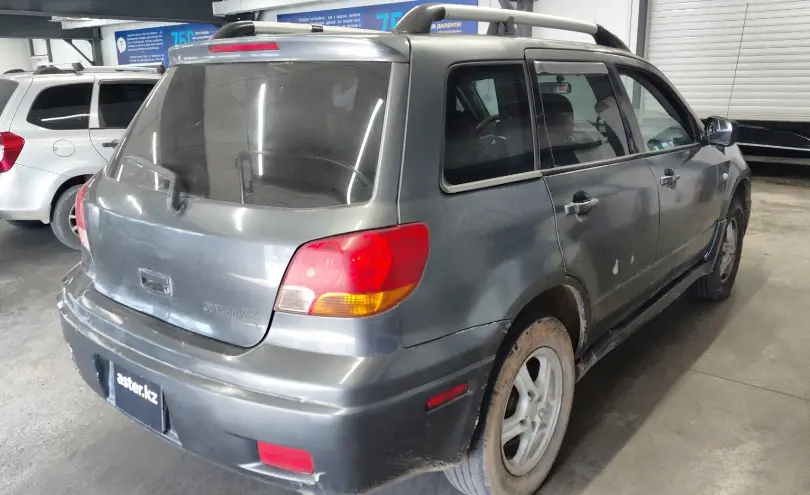 Mitsubishi Outlander 2004 года за 2 500 000 тг. в Астана фото 3