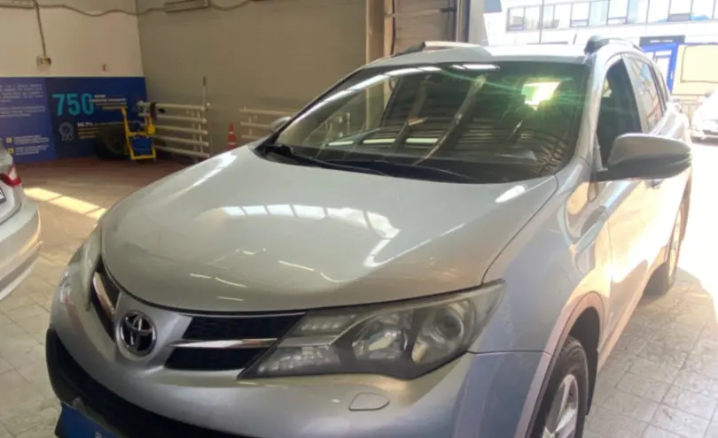 Toyota RAV4 2013 года за 7 000 000 тг. в Астана