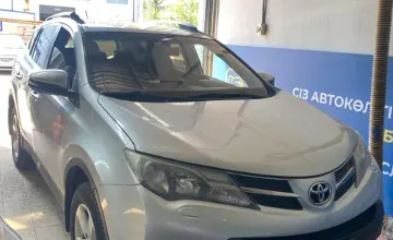 Toyota RAV4 2013 года за 7 000 000 тг. в Астана фото 3