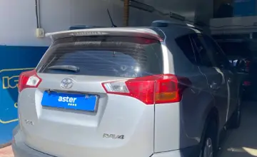 Toyota RAV4 2013 года за 7 000 000 тг. в Астана