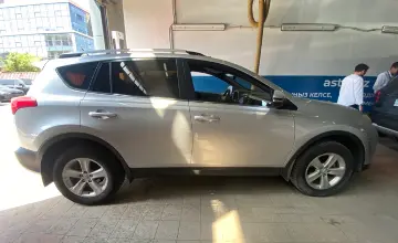 Toyota RAV4 2013 года за 7 000 000 тг. в Астана фото 4