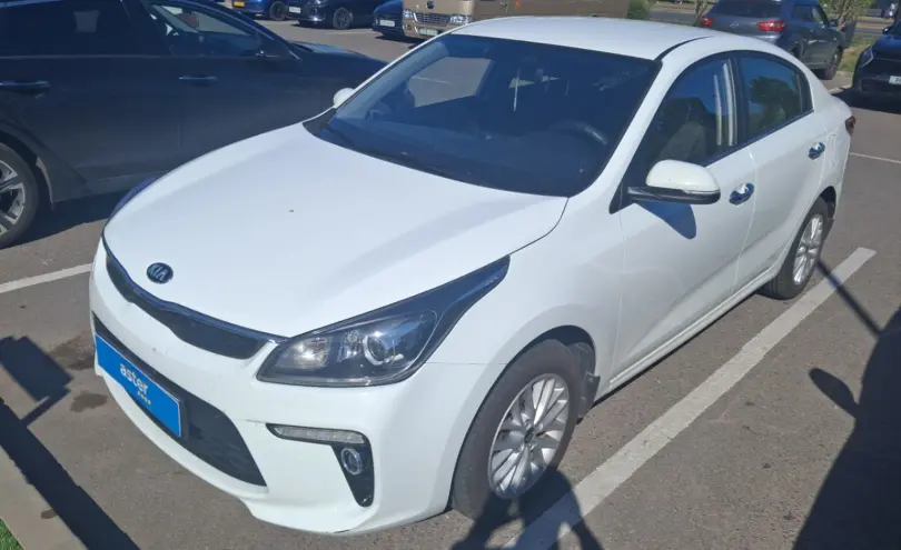 Kia Rio 2018 года за 6 000 000 тг. в Астана