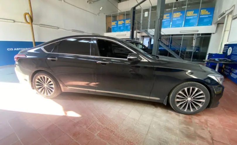 Hyundai Genesis 2014 года за 8 000 000 тг. в Астана фото 4