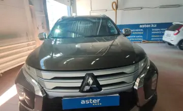 Mitsubishi Montero Sport 2020 года за 16 000 000 тг. в Астана фото 2