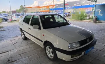 Volkswagen Vento 1993 года за 2 500 000 тг. в Талдыкорган фото 3