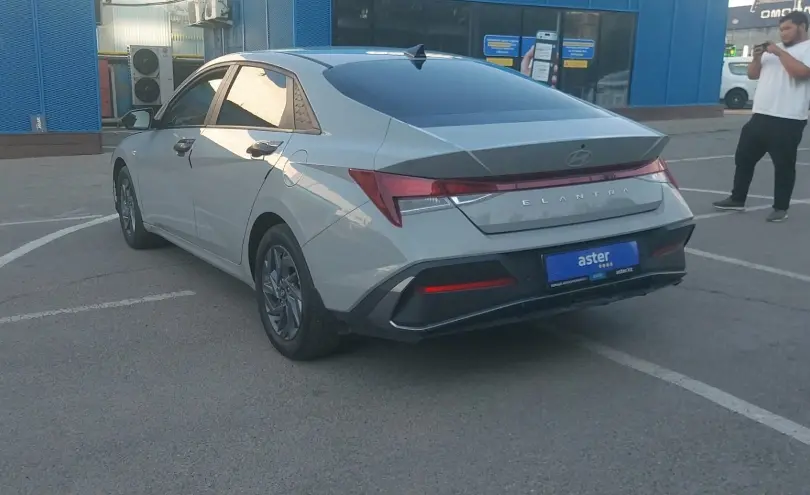 Hyundai Elantra 2024 года за 10 000 000 тг. в Алматы фото 4