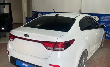 Kia Rio 2018 года за 6 200 000 тг. в Астана