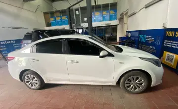 Kia Rio 2018 года за 6 200 000 тг. в Астана фото 4