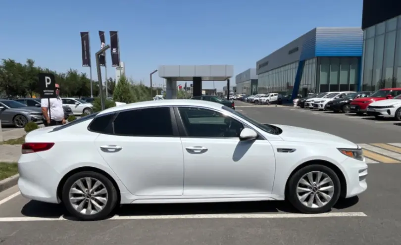 Kia Optima 2016 года за 6 000 000 тг. в Шымкент фото 4