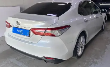 Toyota Camry 2019 года за 12 000 000 тг. в Павлодар