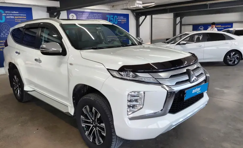 Mitsubishi Montero Sport 2022 года за 18 800 000 тг. в Астана фото 2
