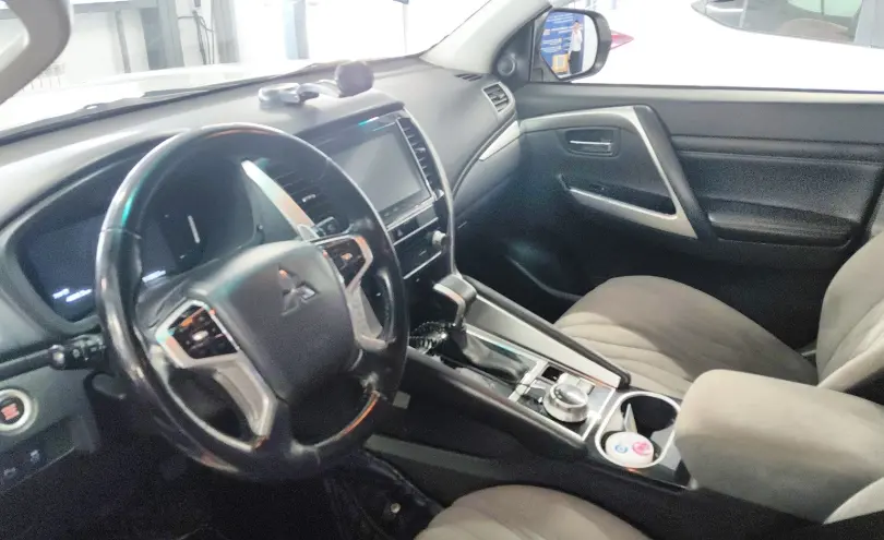 Mitsubishi Montero Sport 2022 года за 18 800 000 тг. в Астана фото 5