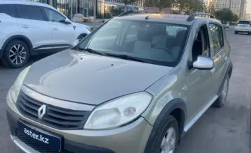 Renault Sandero 2013 года за 3 500 000 тг. в Астана фото 1