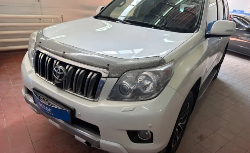 Toyota Land Cruiser Prado 2010 года за 13 050 000 тг. в Астана