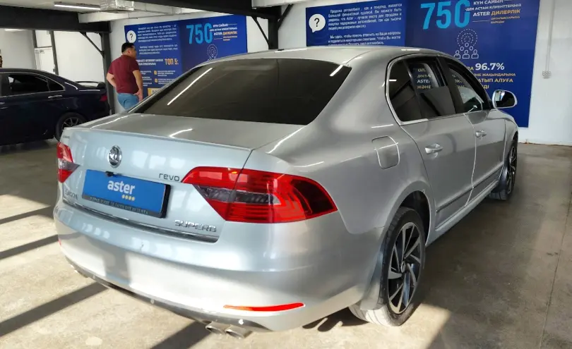 Skoda Superb 2014 года за 6 000 000 тг. в Астана фото 3